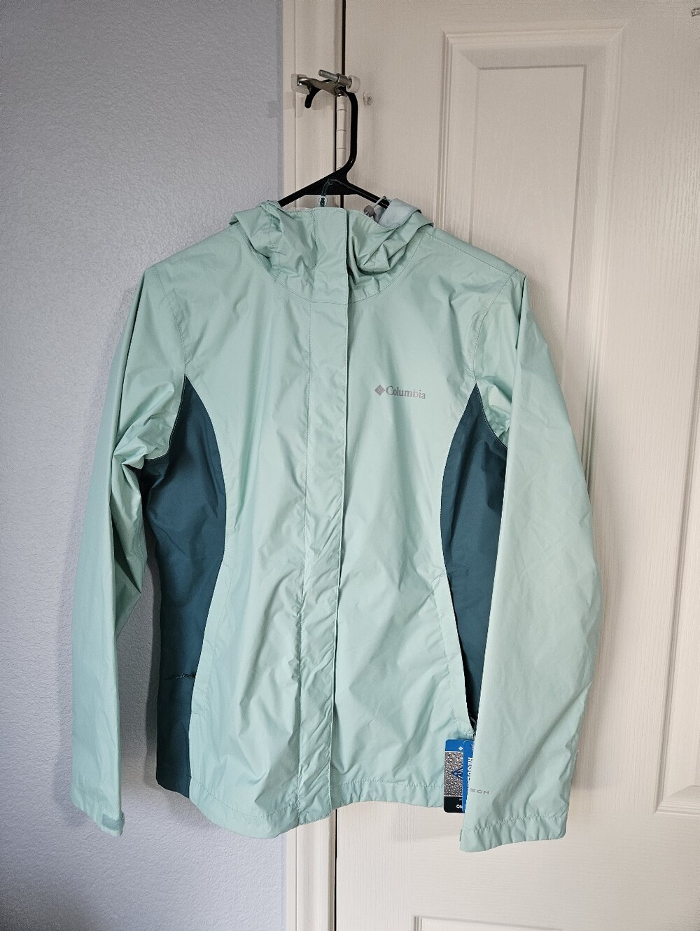 NWT Columbia Arcadia II Lightweight Jacket - GREEN